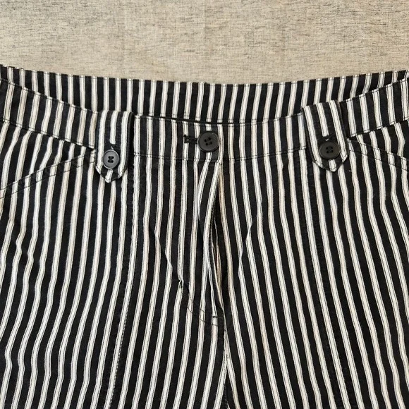 Jones New York Sport Women's Long Shorts Twill Bermuda Stripes 11" Inseam Size 8 - Picture 3 of 10